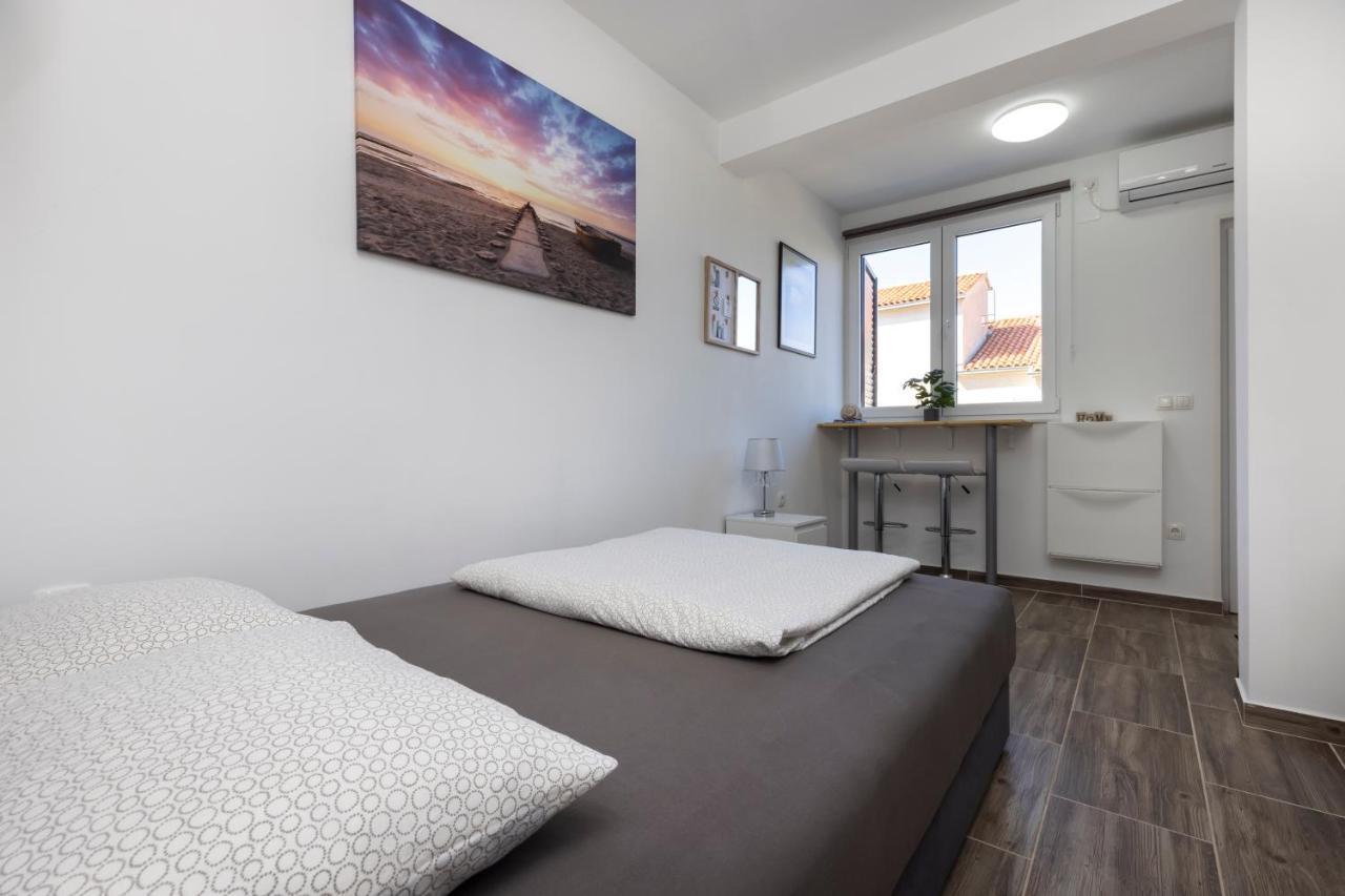 Studio Apartment Pinetree - Mali Lošinj Eksteriør billede
