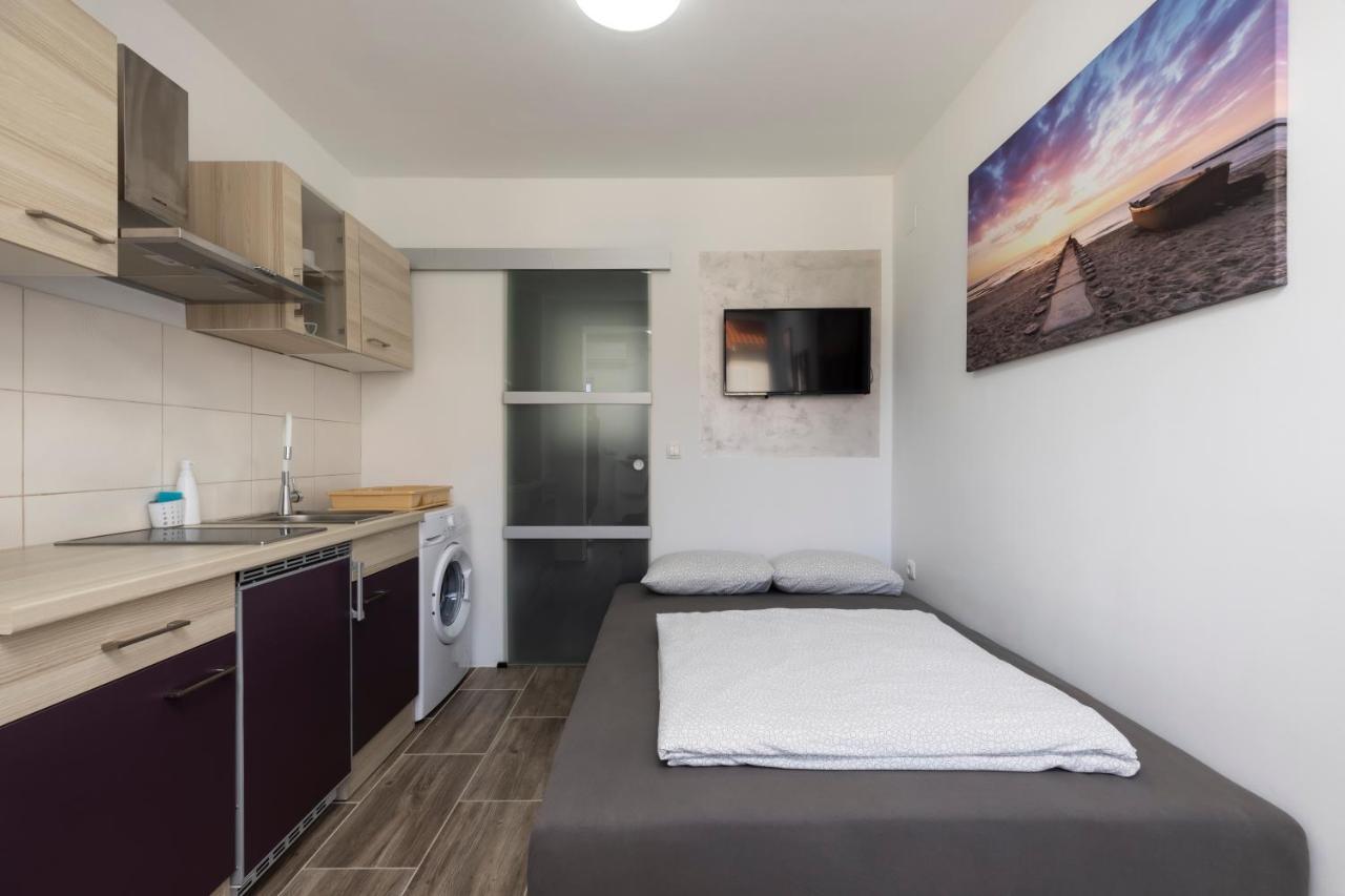 Studio Apartment Pinetree - Mali Lošinj Eksteriør billede