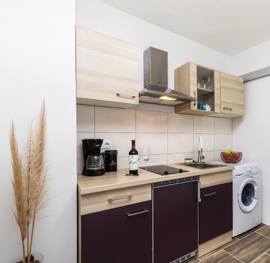 Studio Apartment Pinetree - Mali Lošinj Eksteriør billede