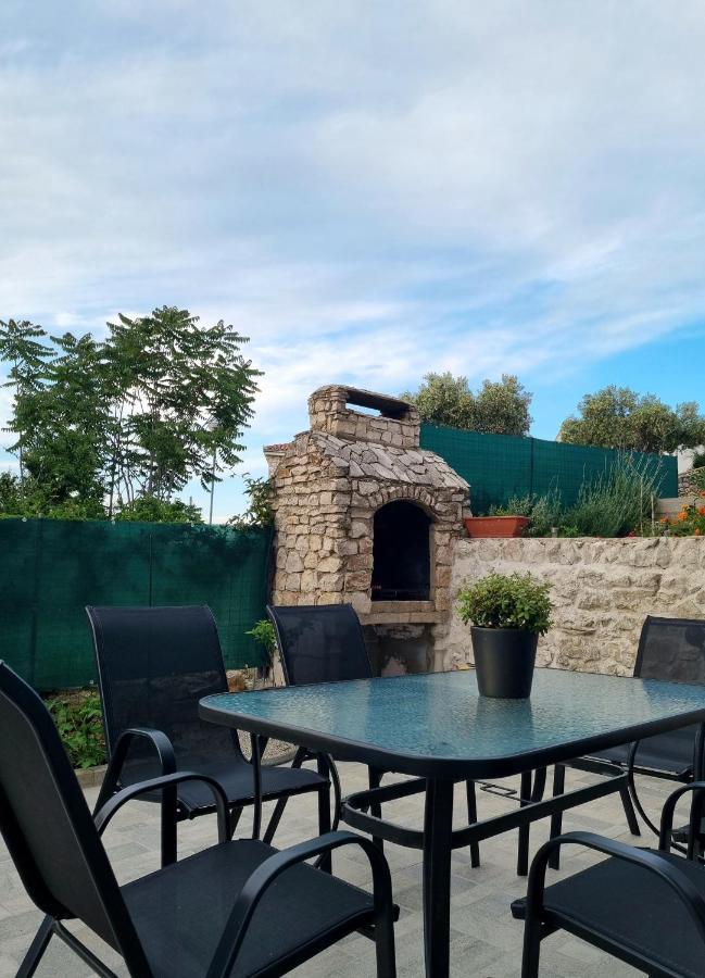 Studio Apartment Pinetree - Mali Lošinj Eksteriør billede